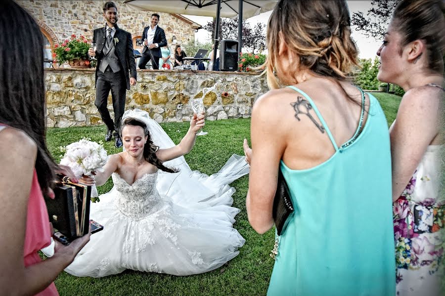 Fotógrafo de casamento Simone Perini (perini). Foto de 4 de novembro 2020