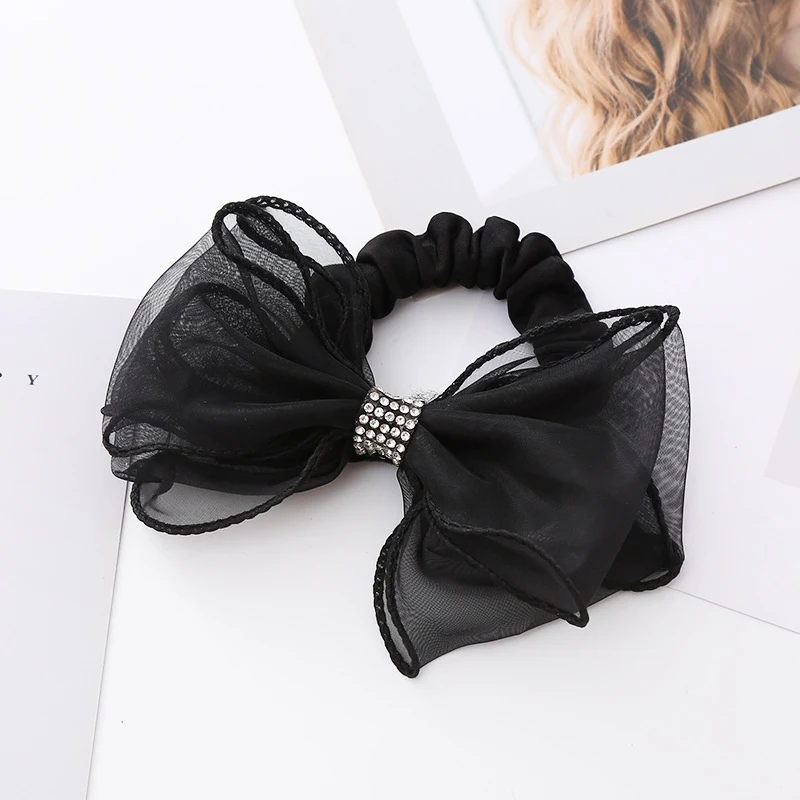 Anneau de cheveux en organza pour femmes, de haute qualité et élégance. Parfait pour les coiffures sophistiquées et ajouter une touche de raffinement.