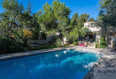 Maison avec piscine et terrasse 20