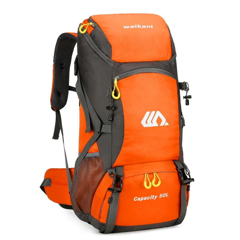 Campingrugzak voor mannen en vrouwen, ideaal voor wandelen en reizen. Ruim, comfortabel en duurzaam voor al je outdoor avonturen.