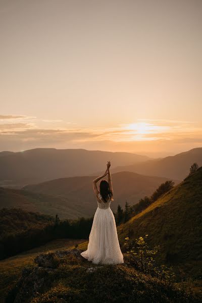 Fotografo di matrimoni Rafał Nawojski (rafalnawojski). Foto del 3 dicembre 2020