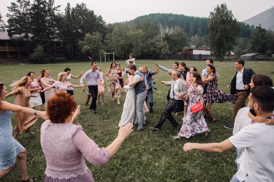 Wedding photographer Evgeniy Konstantinopolskiy (photobiser). Photo of 14 October 2019