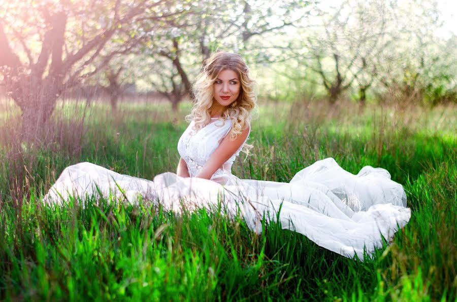 Fotógrafo de casamento Tatyana Shadrina (tatyanashadrina). Foto de 1 de maio 2018