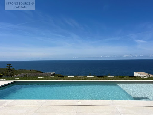 House with pool and terrace 5