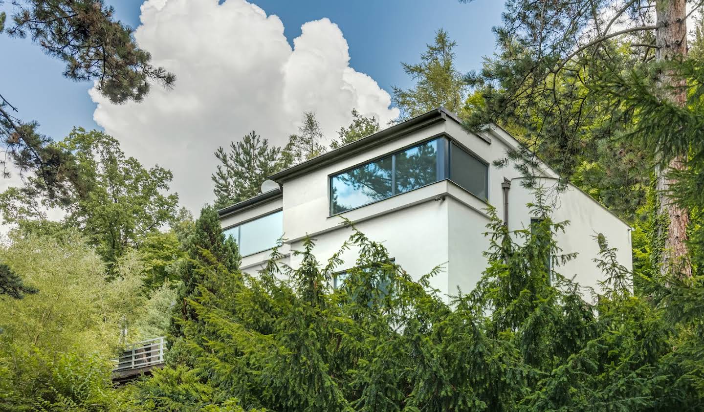 Maison avec jardin et terrasse Jince