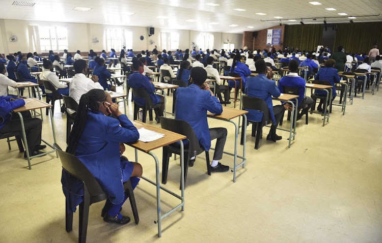 Initiatives taken by the Limpopo department of education after seven of the province's schools obtained a 0% matric pass rate are paying off, with pupils from the schools performing well in this year's preparatory exams. File photo.