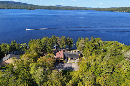 Luxury house for sale in Ellsworth (United States) - House with solar panels by the lake
