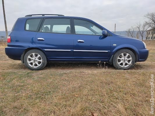 продам авто Kia Carens Carens фото 4