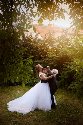 Fotografo di matrimoni Veronika Fábryová (veronphotography). Foto del 2 ottobre 2019