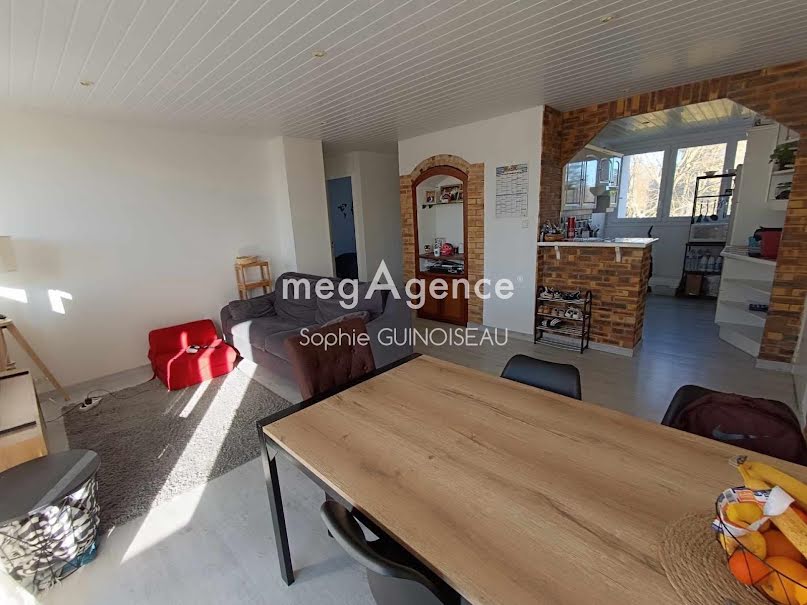 Vente appartement 4 pièces 66 m² à Cholet (49300), 106 000 €