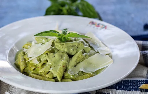 Creamy Pesto Pasta