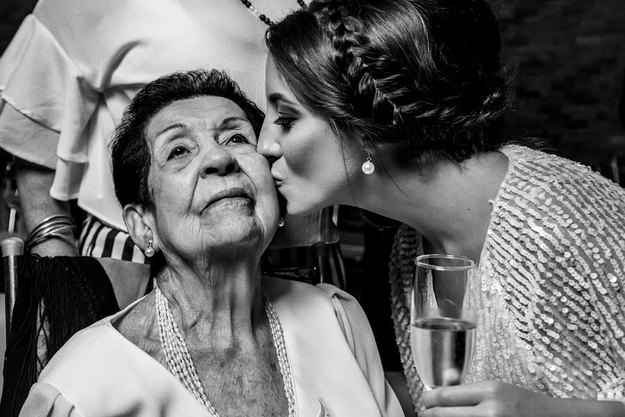 Fotografo di matrimoni Leonel Longa (leonellonga). Foto del 11 luglio 2019