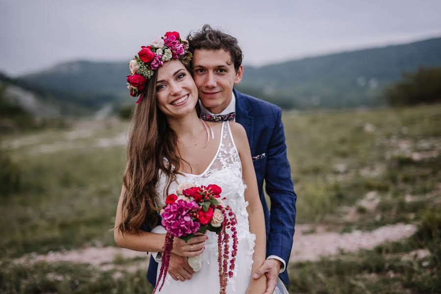 Fotógrafo de casamento Anita Dajka (dajkaanita19). Foto de 2 de outubro 2020