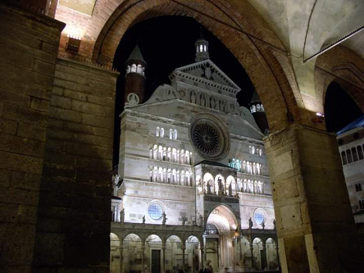 Duomo by night di roberto