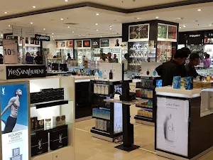 Tommy Hilfiger (Infiniti Mall) in Malad West,Mumbai - Best Perfume