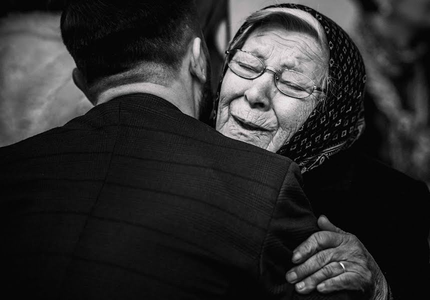 Fotografo di matrimoni Attila Tar (attila). Foto del 31 marzo 2018