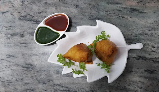 Punjabi Aloo Samosa [2 Pieces]