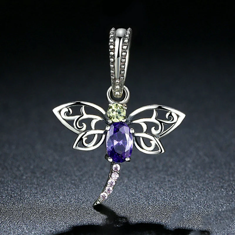 Pendentif Libellule en Argent Sterling S925 Série Insectes. Un bijou durable et élégant pour ajouter une touche naturelle à votre style et votre personnalité.