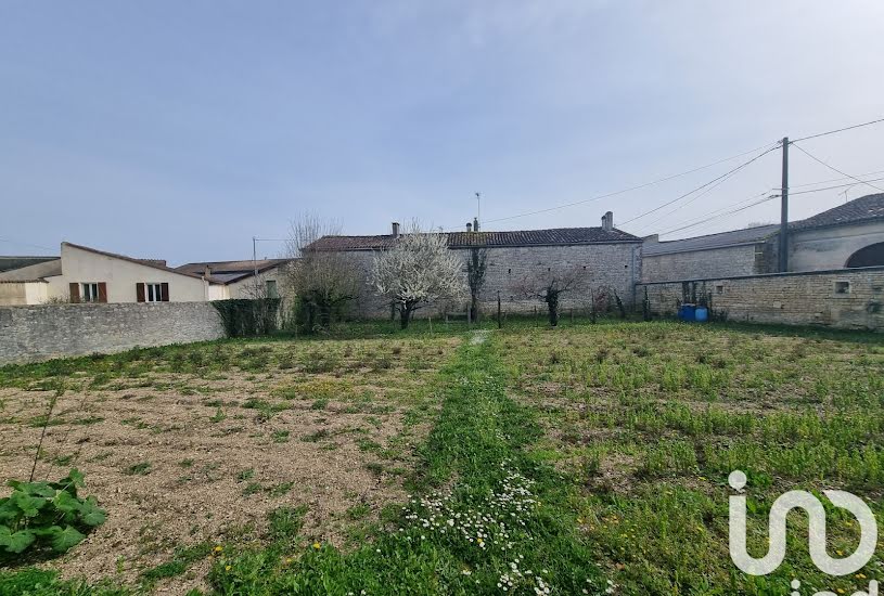  Vente Terrain à bâtir - 710m² à Douzat (16290) 