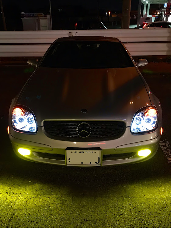 SLKの#正面写真・フォグ黄色・オロナミンC・車検上がり・LEDフォグに関するカスタム事例の投稿画像1枚目