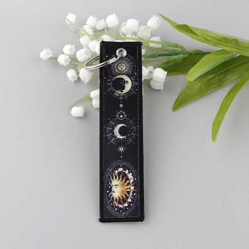 Title 19, Moon Eclipse Weaving Mark Sleutelhanger Lanyard...