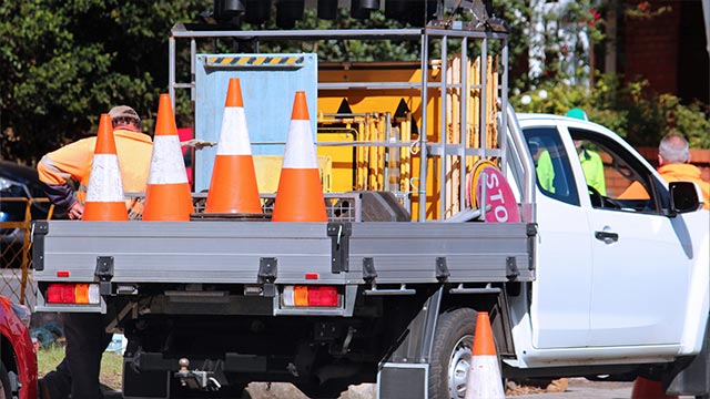 Traffic controller and ute