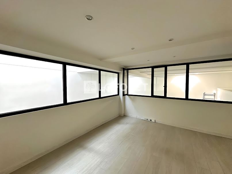 Location  appartement 4 pièces 105.32 m² à Issy-les-Moulineaux (92130), 2 300 €