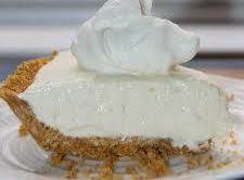 MY SISTER FAYE'S LIGHT AND FLUFFY LEMON ICE BOX PIE_image