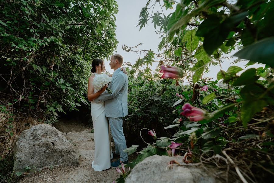 Wedding photographer Olga Kornilova (olelukole). Photo of 27 June 2022