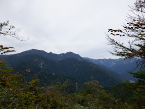 右手に展望（餓鬼岳）