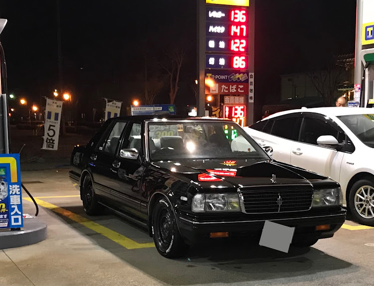 セドリックのDIY・洗車・自家塗装・Y31・セドリックに関するカスタム事例の投稿画像1枚目