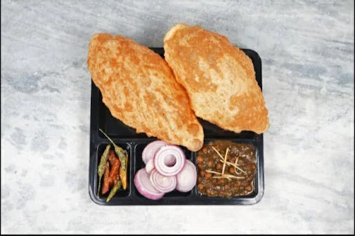 Chole Bhature [2 Bhature]