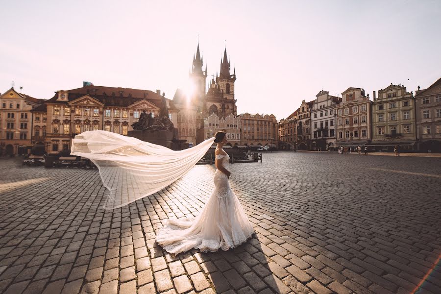 Wedding photographer Tatyana Khotlubey (tanyakhotlubiei). Photo of 15 January 2019