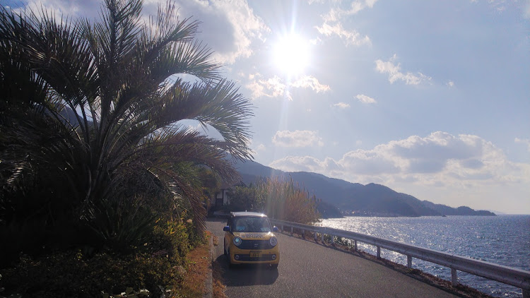 N-ONEの愛媛県・伊予市・海が似合う車・海をバックに・コロナに負けるな❗頑張ろう日本❗に関するカスタム事例の投稿画像1枚目