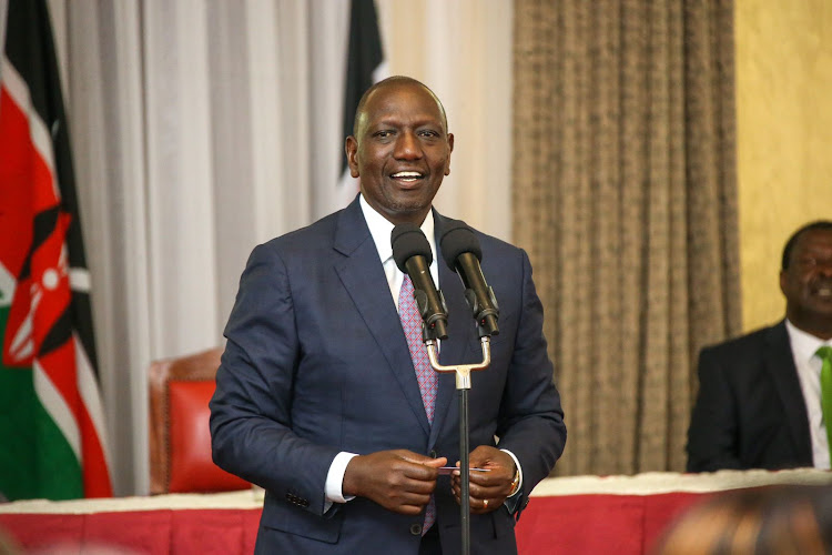 Rais Ruto akiwahutubia viongozi wa Kenya Kwanza mkutanoni Ikulu ya Nairobi.