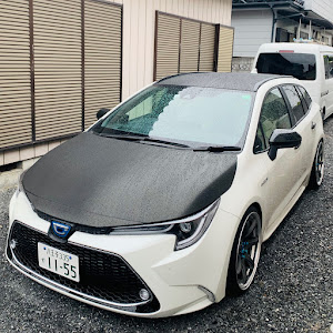 カローラツーリング ZWE211W
