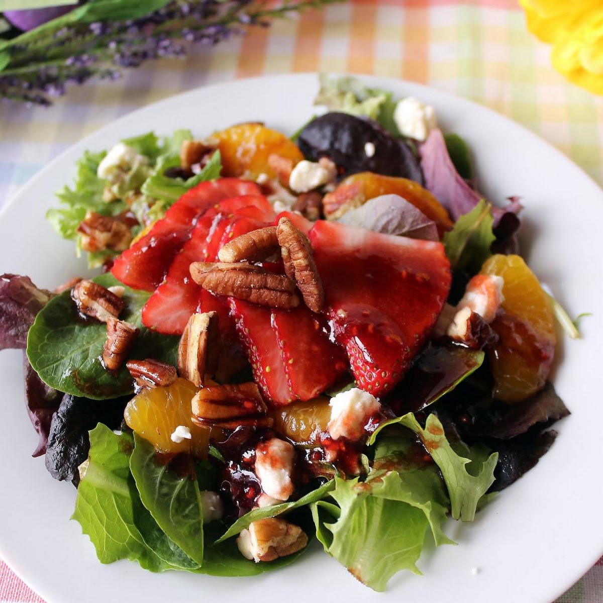 Mixed Green Salad with Fruit and Nuts - Kitchen Divas