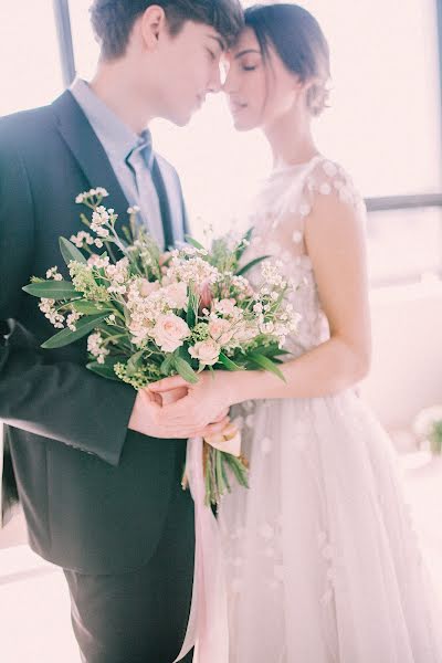 Fotógrafo de casamento Aleksandr Zaycev (ozaytsev). Foto de 6 de maio 2017