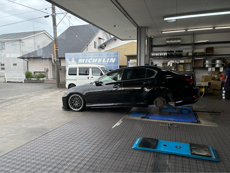 GSのタイヤ裏組みに関するカスタム事例の投稿画像1枚目