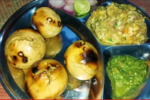 Dal Litti Chokha [6 Pieces] With Aam Ka Achar Chutney