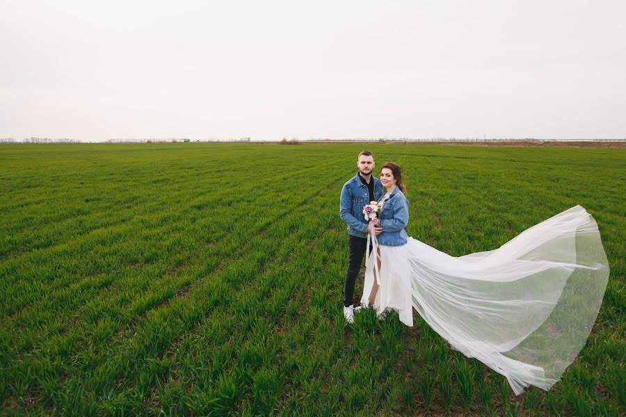 Bryllupsfotograf Svyatoslav Shevchenko (svshevchenko). Bilde av 22 april 2019