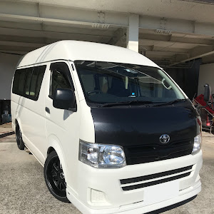 ハイエースバン