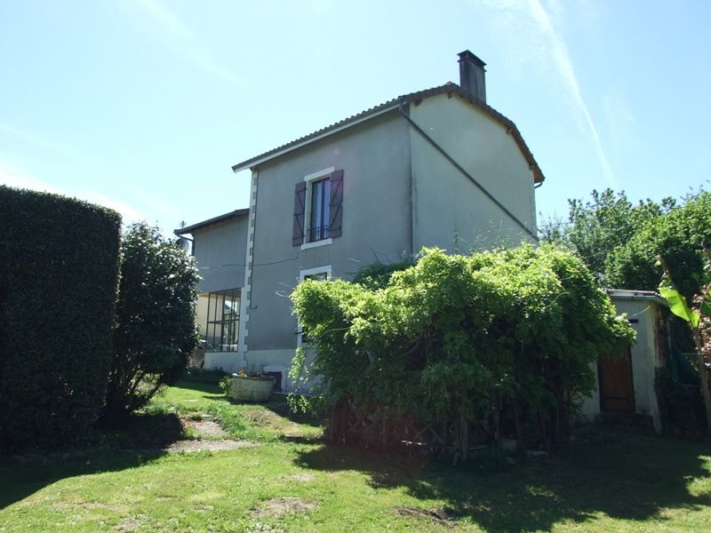 Vente maison 5 pièces 100 m² à Oradour-sur-Vayres (87150), 139 750 €