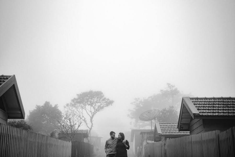 Fotografo di matrimoni Bruna Silva Rocha (abordofotografia). Foto del 13 aprile 2020