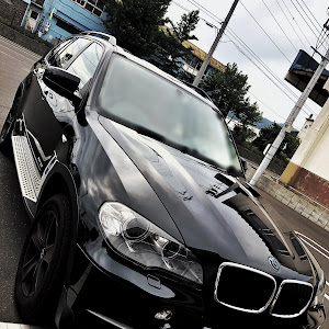 X5 E70