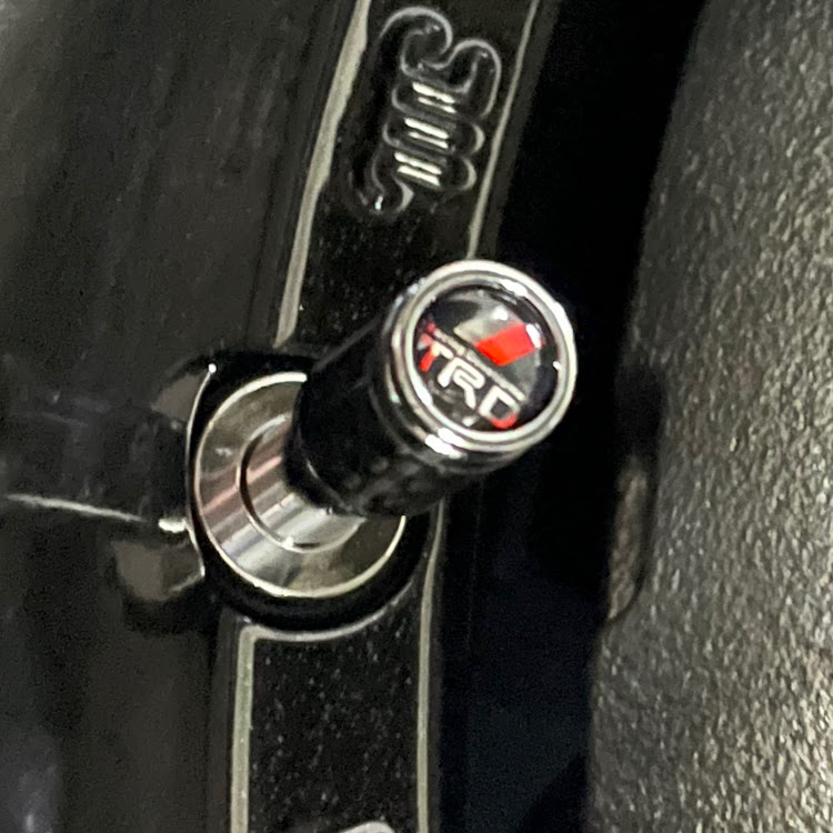 RAV4のサイドマーカー風・TRD・どんどんイケメンになってく・惚れ惚れに関するカスタム事例の投稿画像3枚目