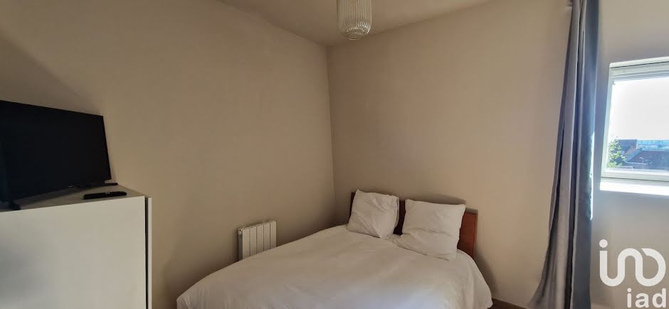 Location meublée appartement 1 pièce 16 m² à Roubaix (59100), 585 €