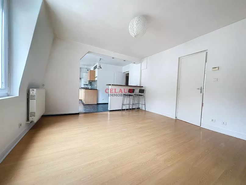 Location  appartement 4 pièces 88 m² à Tulle (19000), 630 €