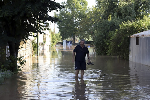 Grčke vlasti jačaju odbranu grada Larise od poplave, umešala se i politika