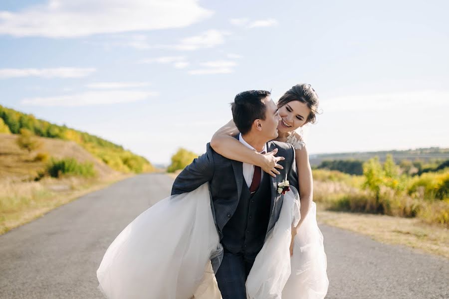 Fotógrafo de casamento Garsiya Zhalo (garsiazhalo). Foto de 6 de março 2019